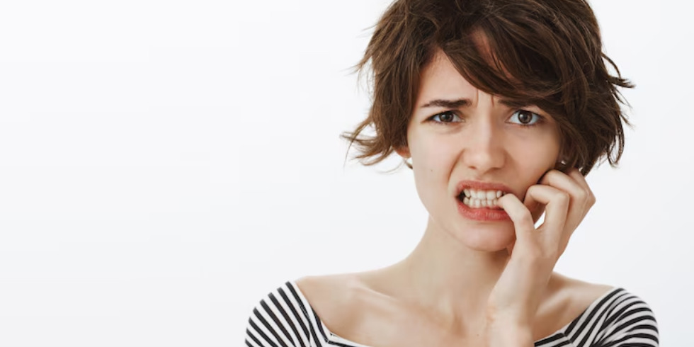 Dentes Amarelados: É Só Estética ou Pode Indicar Algo Mais?